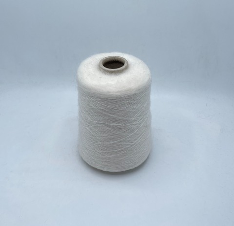 Industria Italiana (пр.Италия),art-Cecile 1500м/100гр, 19% альпака, 19% меринос, 37% вискоза, 25% полиамид, цвет-Белый. арт-29135