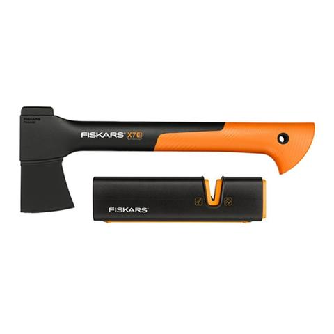 Набор подарочный топор  Fiskars X7 + точилка