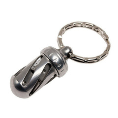 Фото Брелок-капсула с игральными кубиками Acorn Dice Steel, Lion Steel, Нержавеющая сталь AISI 440, серебрянный, L/DD IN