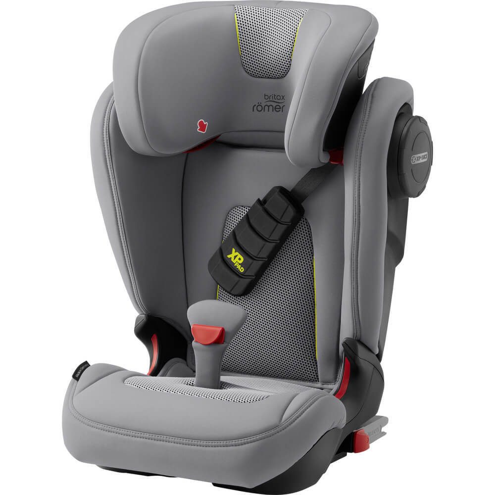 Britax Roemer KidFix III S Автокресло Britax Roemer KidFix III S Cool Flow Silver 01_KIDFIX_III_S_CoolFlowSilver_02_XPPadRightToLeft_2019_72dpi_2000x2000.jpg