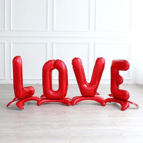 Надпись LOVE на подставке на пол, 81 см