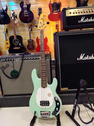Sterling by MusicMan RAY34 camg