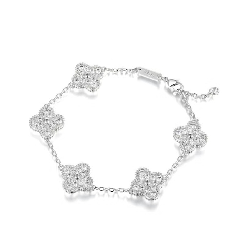 48952- Браслет Trendy из серебра с куб.цирконами  5 мотивов клевер