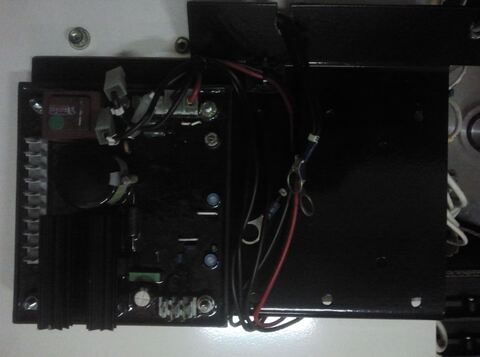 Регулятор напряжения автоматический / AVR438 (снятая опция)