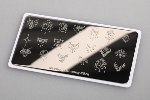 Пластина Swanky Stamping 028