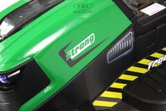Трактор Z333VO и Z333VO-A с прицепом, пультом управления и родительской ручкой