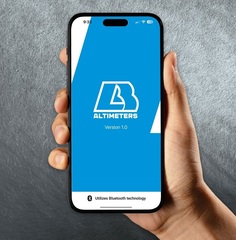 Новый парашютный звуковой высотомер Quattro 3 с Bluetooth!