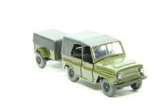 UAZ-469 khaki with trailer Agat Mossar Tantal 1:43