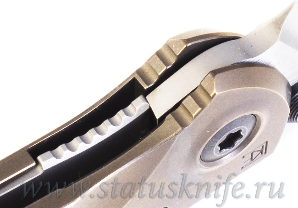 Нож CKF Sokosha One-Off (М390, красный хаотичный карбон)