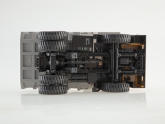BELAZ-7522 Dump truck early orange-gray 1:43 Dealer models BELAZ