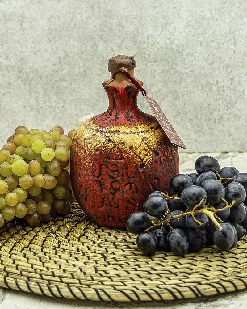 Вино Maran Winery М.Параджанов Фруктовое Гранатовое Сухое в Кувшине 2018 г.у. 12,5 % 0,5 л