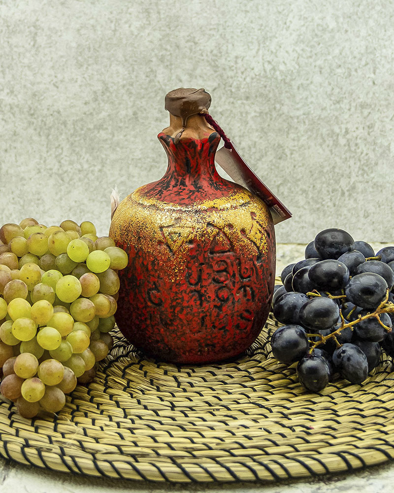 Вино Maran Winery М.Параджанов Фруктовое Гранатовое Сухое в Кувшине 2018 г.у. 12,5 % 0,5 л