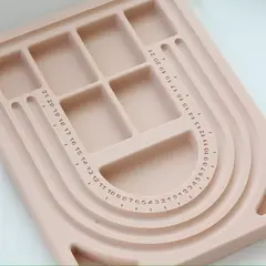Планшет для сборки колье, 20*25*1,5 см, ячейки 9 мм, Цвет в ассортименте