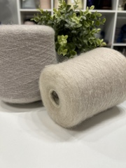 Суперкидмохер 31% Industria Italiana Filati VIOLETTE 1500 кремовый