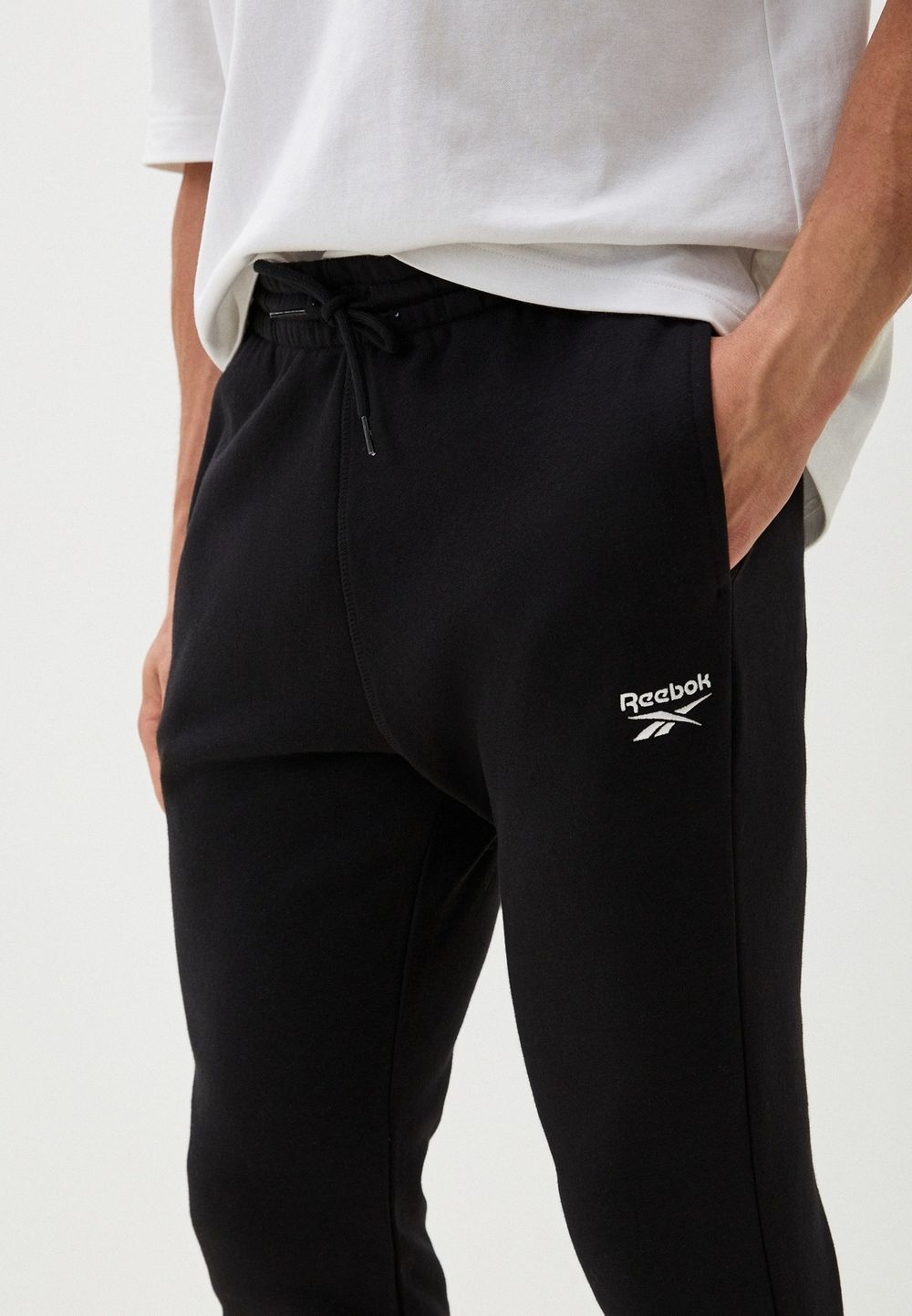 Брюки спортивные мужские REEBOK IDENTITY SMALL LOGO FLEECE JOGGER
