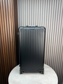 Дорожный чемодан Rimowa Trunk Plus