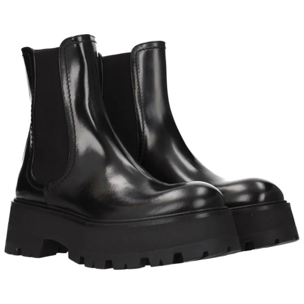 Alexander McQueen Leather Short Chelsea Boots 5.5cm Women"s Black