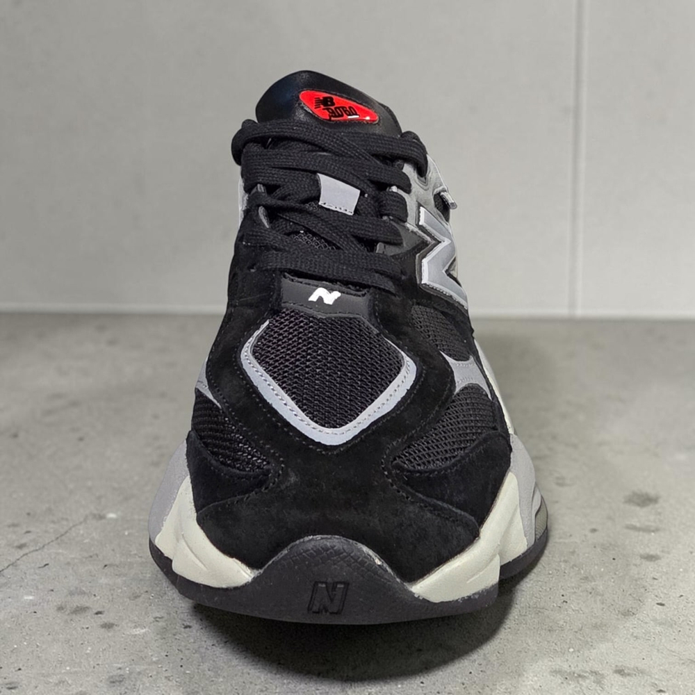 New Balance 9060 • Black Gray