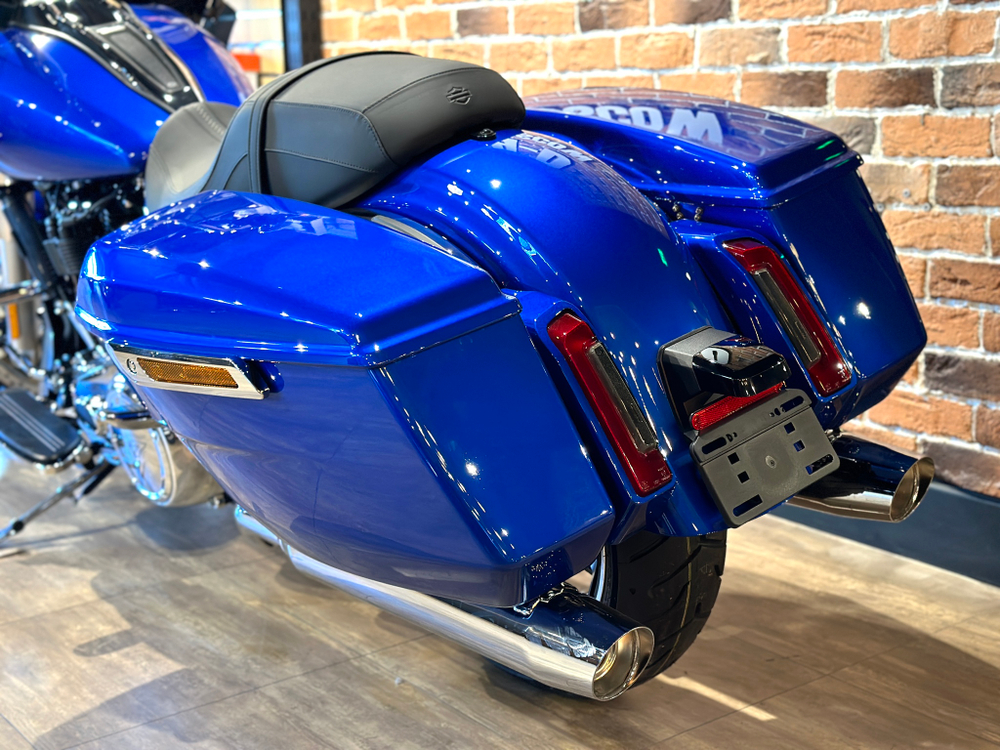 Harley-Davidson Road Glide, 2024 BLUE BURST/CHROME Trim