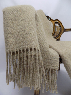 Плед Beige Sanzio 150 на 200 см из 100% Овечьей шерсти с бахромой