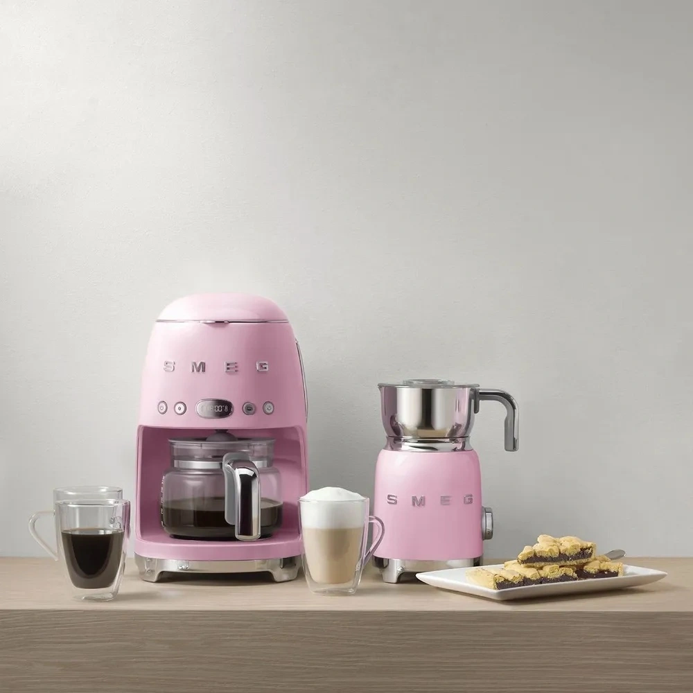 Кофеварка капельная Smeg DCF02PKEU розовый
