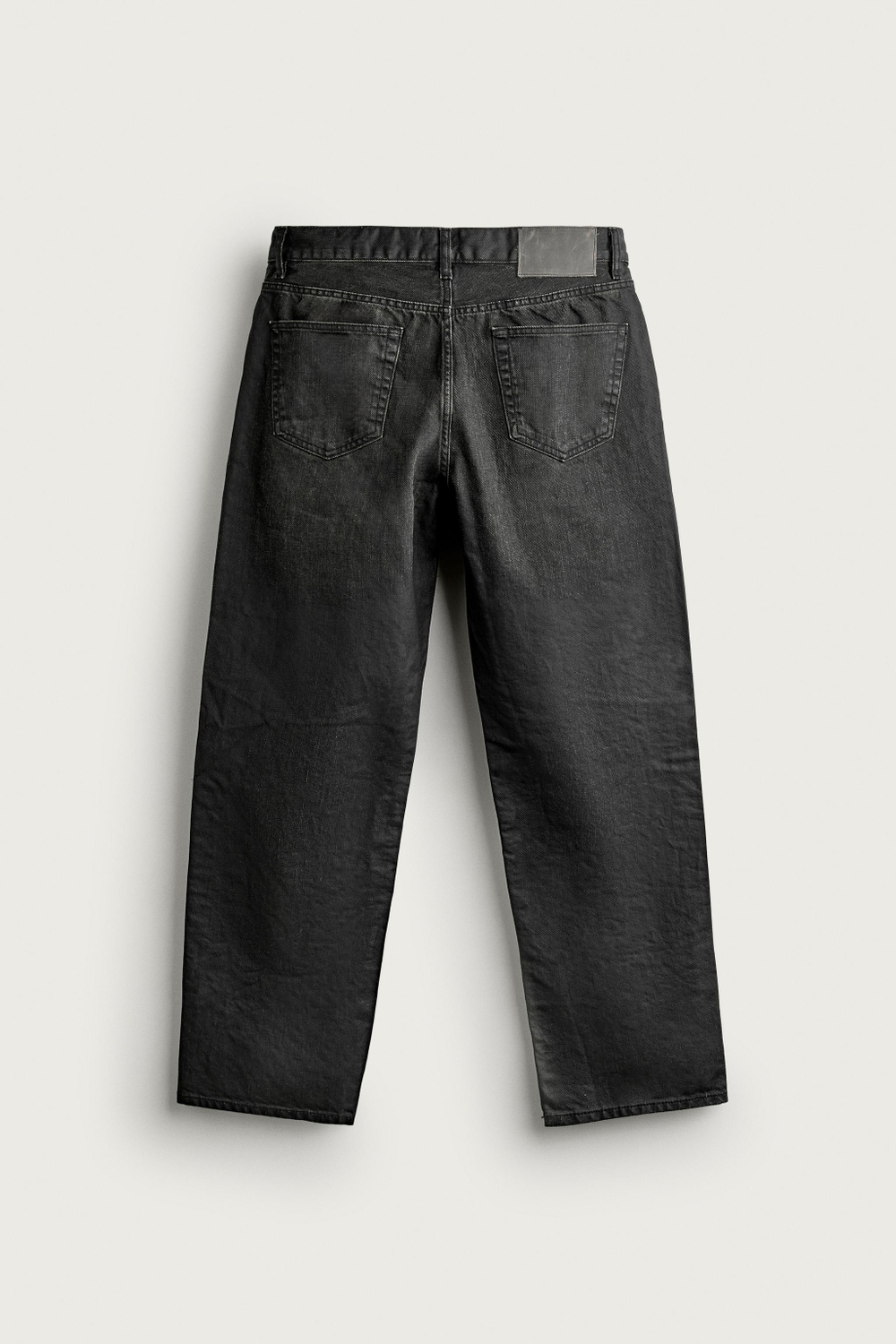 ДЖИНСЫ STRAIGHT FIT С ВОСКИРОВАННЫМ ЭФФЕКТОМ — ZARA