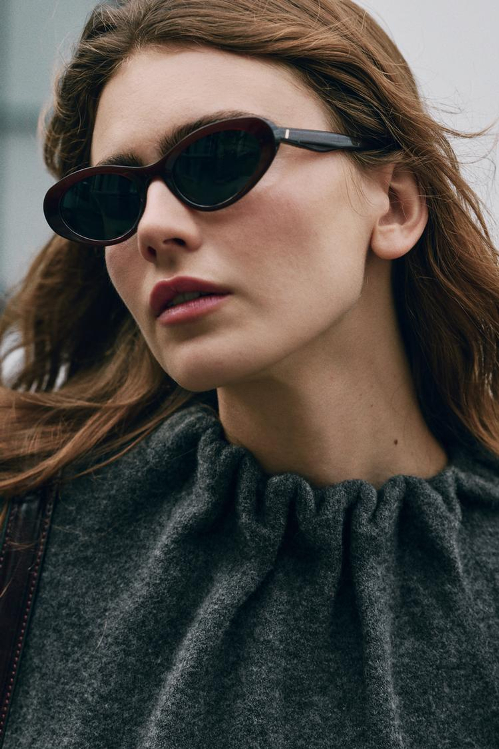 ZARA СВИТЕР С ПРИСБОРЕННЫМ ВОРОТНИКОМ, СЕРЫЙ