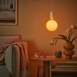 IKEA MOLNART  (ИКЕА МОЛНАРТ)  -  Светодиодная лампа E27 150 люмен - шар оранжево-розовый 150 мм