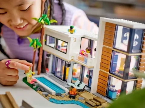 Конструктор LEGO Creator 3in1 31153 Современный дом
