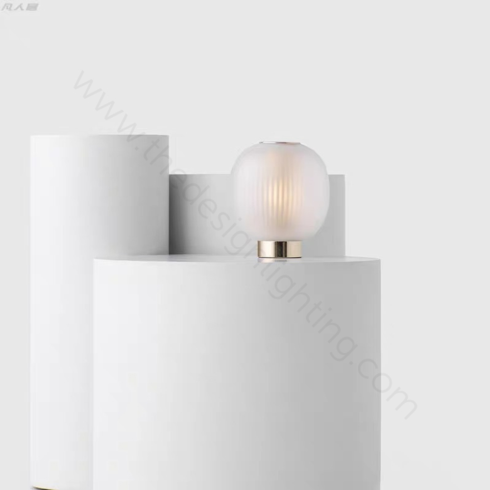 Table design lamp Bloom by Resident