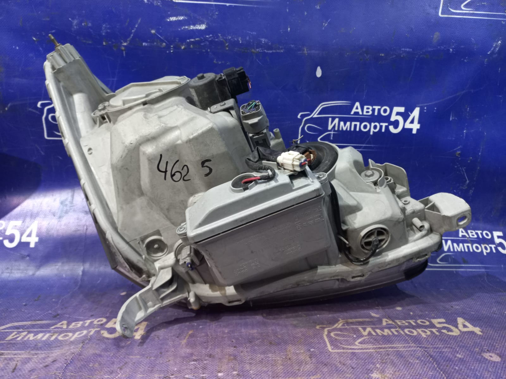 Фара передняя левая TOYOTA CELSIOR 2003-2006