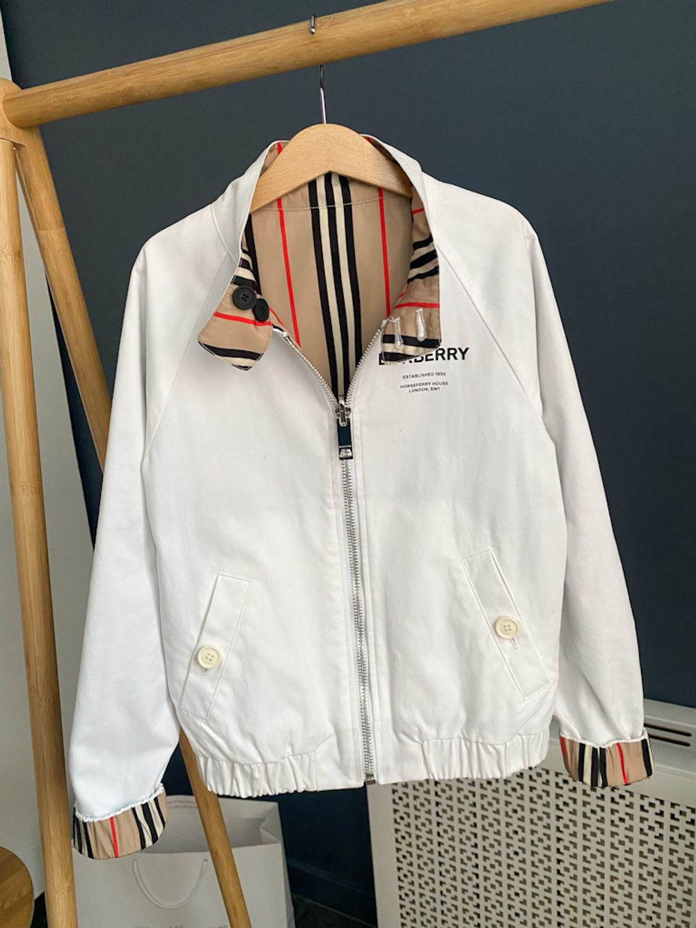 Куртка-бомбер Burberry, 140