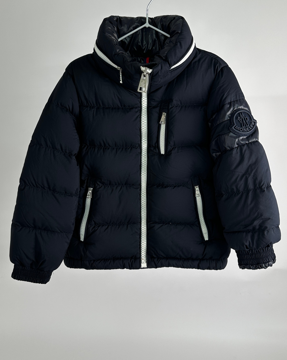 Пуховик Moncler