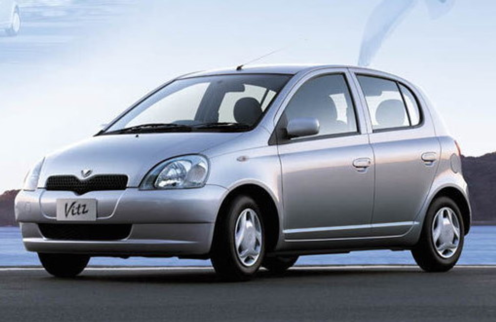 Порог левый Toyota Yaris, Vitz (Platz) 1999-2005 (0,8мм)