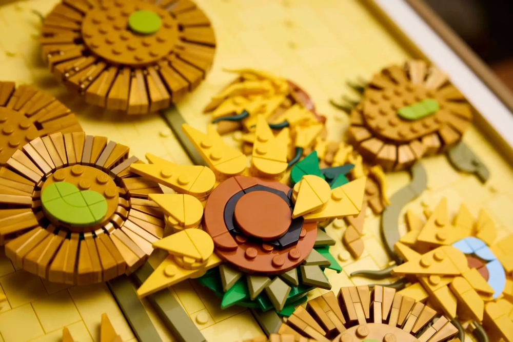 Конструктор LEGO ART 31215 Винсент ван Гог – Подсолнухи