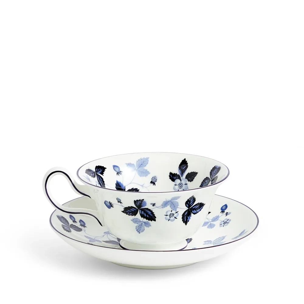 Wedgwood Чайная чашка Wild Strawberry 177 мл с блюдцем Ink Blue EAN 701587481632