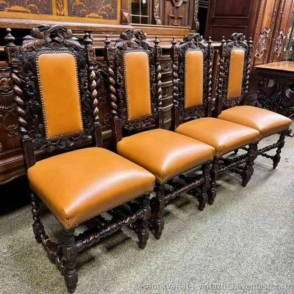 Старинные стулья 4 шт в стиле ренессанс