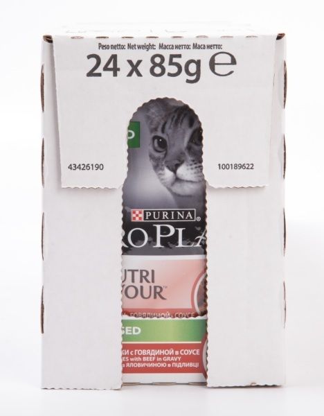 Pro Plan Nutrisavour Sterilised для стерилизованных кошек с говядиной.