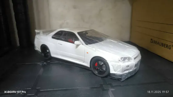 A5045 Модель машины Nissan Skyline 1:18