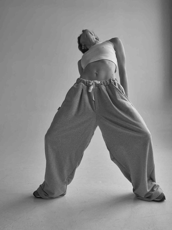 Брюки Baggy Trousers Logo Melange серые - фото 12
