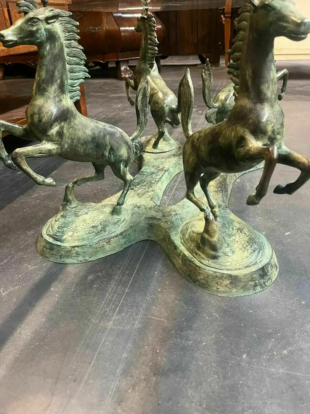 Журнальный стол