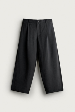 ZARA СТРУЯЩИЕСЯ БРЮКИ RELAXED FIT СО СКЛАДКАМИ, ЧЕРНЫЙ