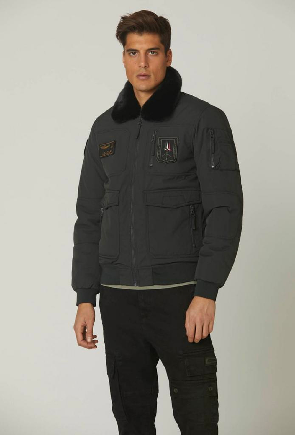 Бомбер муж. AERONAUTICA 2106 хаки нашивки