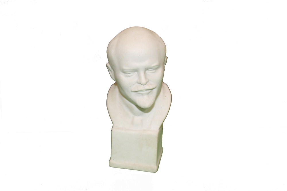 Бюст В.И.Ленин
