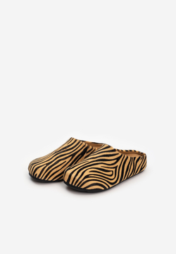 mule pony zebra latte