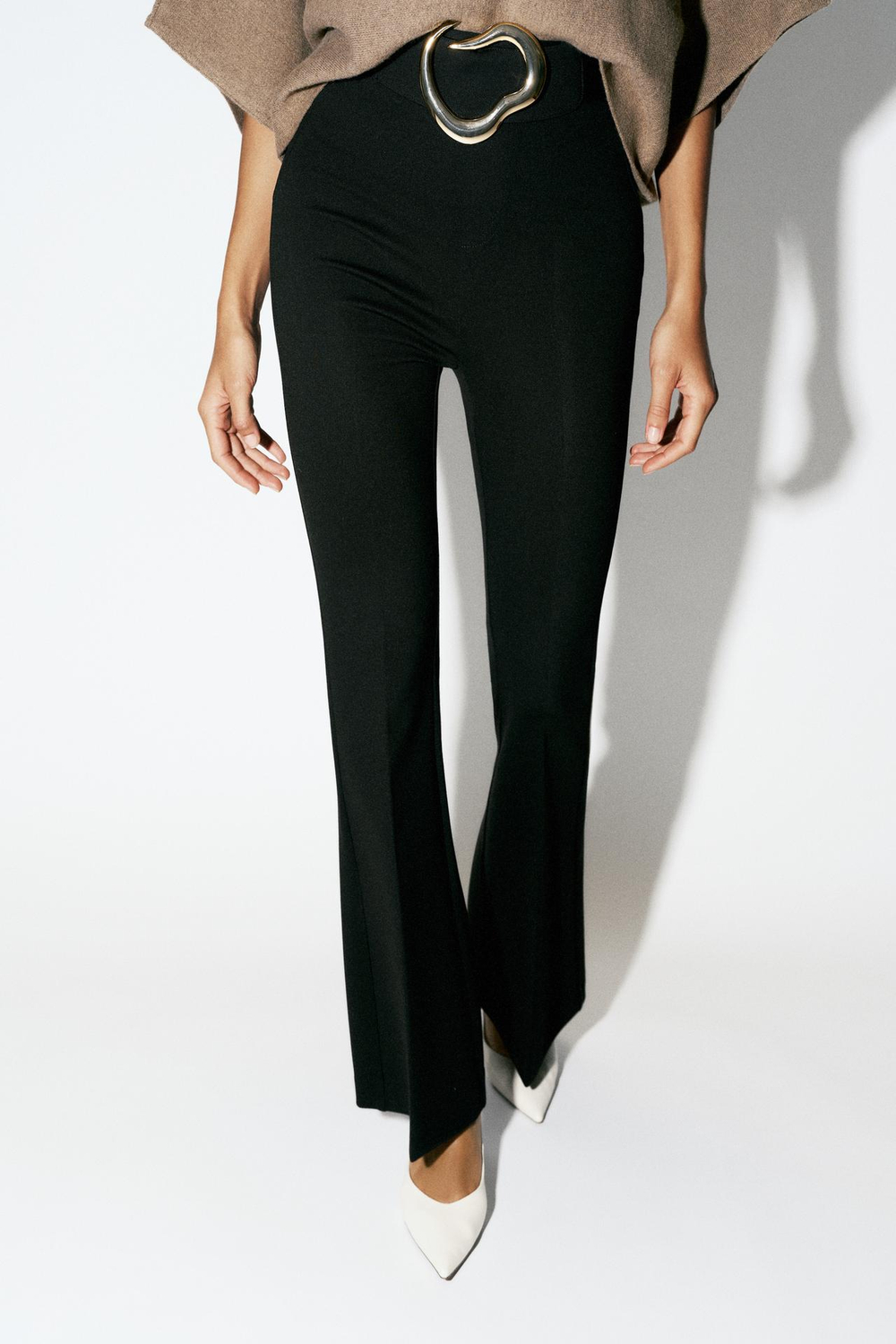 ZARA ЛЕГИНСЫ FLARE С ПРЯЖКОЙ, ЧЕРНЫЙ