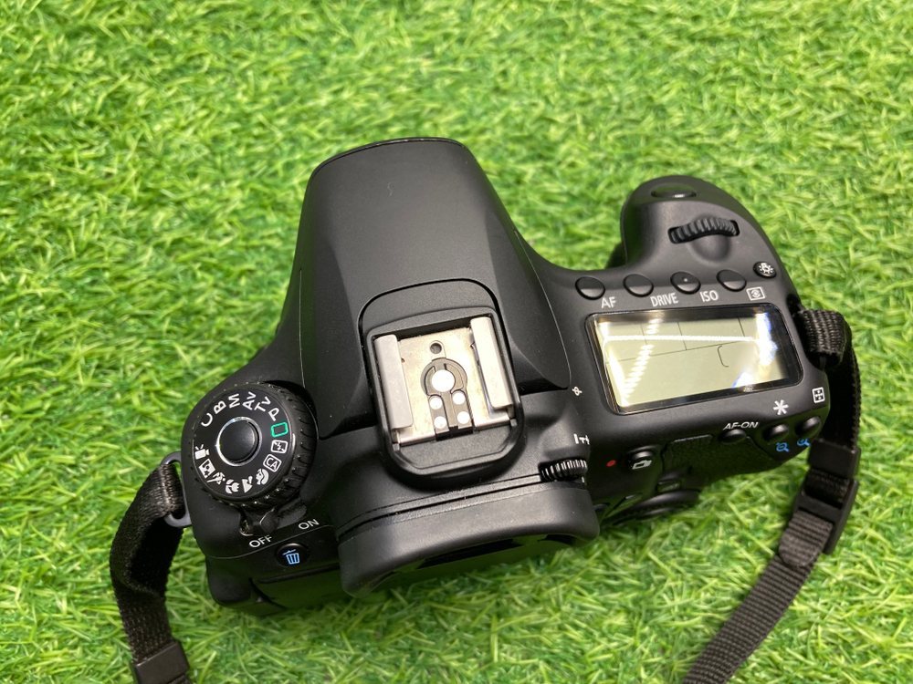 Canon EOS 60D 6.200 кадров