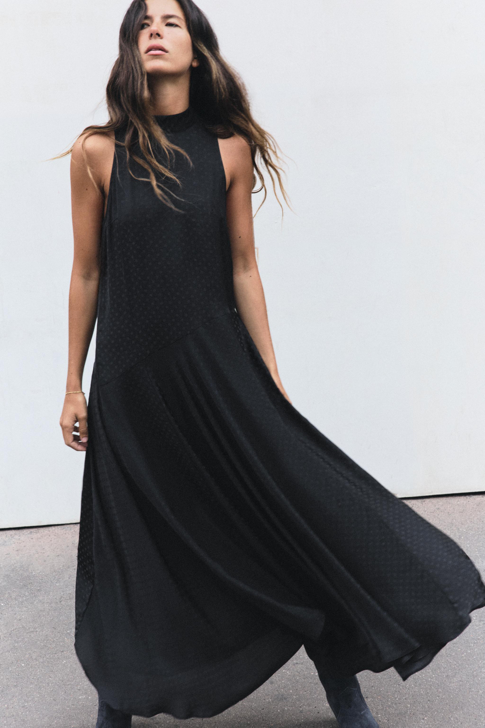 ДЛИННОЕ ПЛАТЬЕ В ГОРОШЕК — ZARA