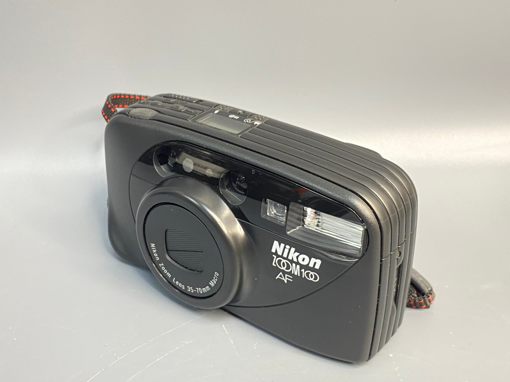 Nikon Zoom 100 QD