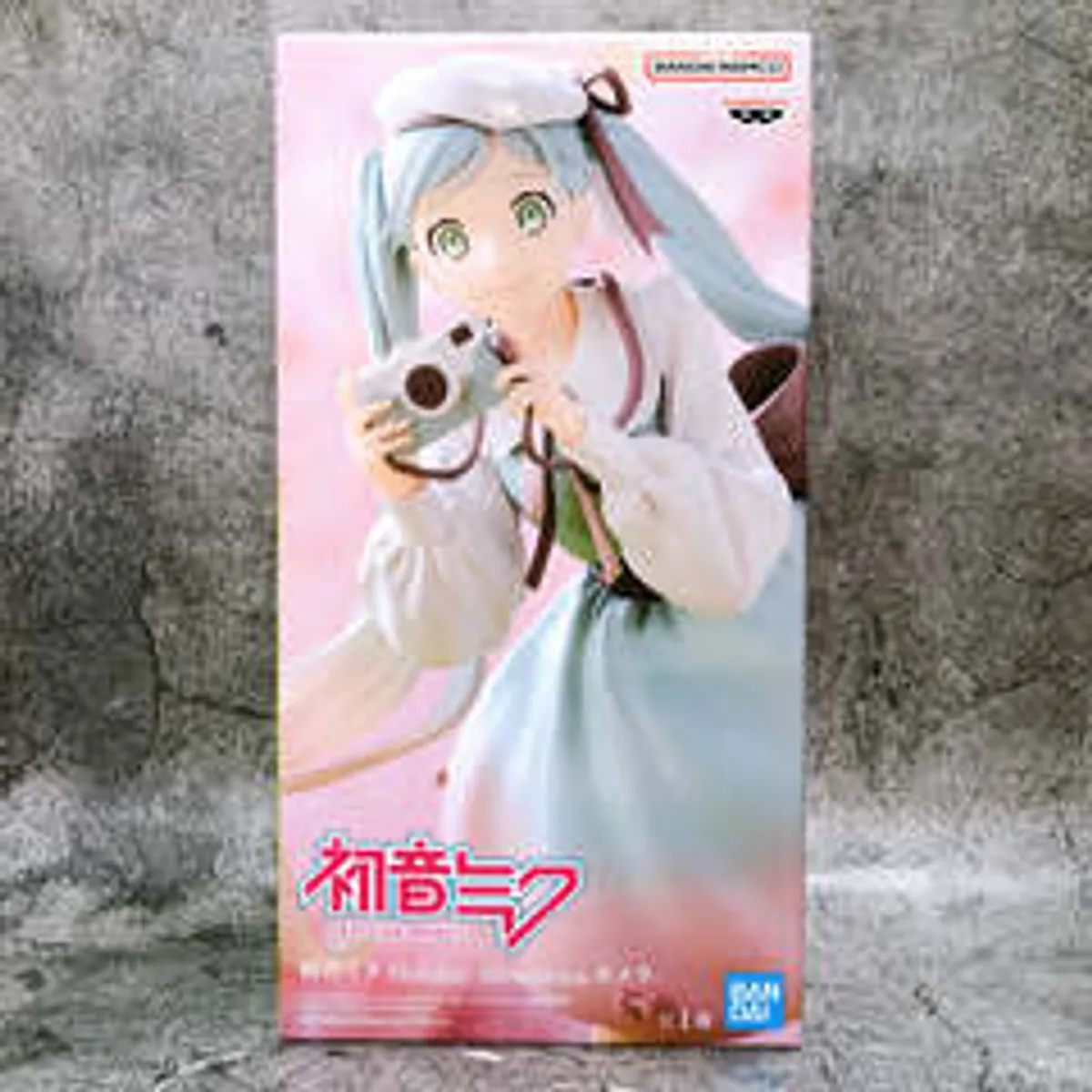 Фигурка Banpresto Vocaloid: Hatsune Miku (Holiday Memories) (Витринный образец)